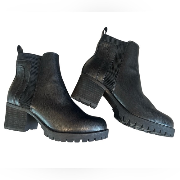 MIA Colten Chelsea Lug Sole Boots size 8.5. - Picture 2 of 7